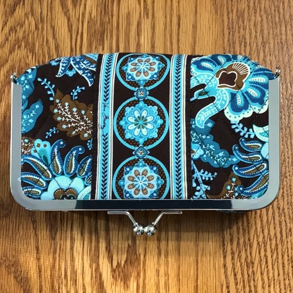 Vera Bradley Kiss And Make Up kisslock cosmetic clutch in Java Blue - Like New! - Picture 2 of 8
